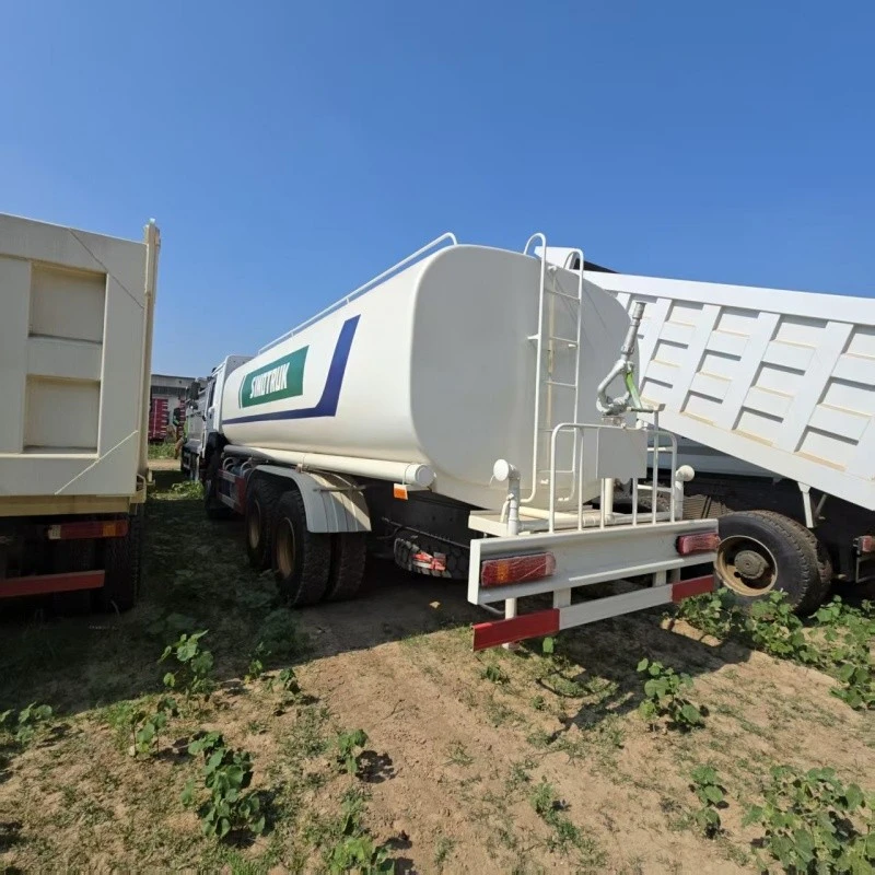 25000L Sinotruck 371HP Water Sprinkler Tank suppliers